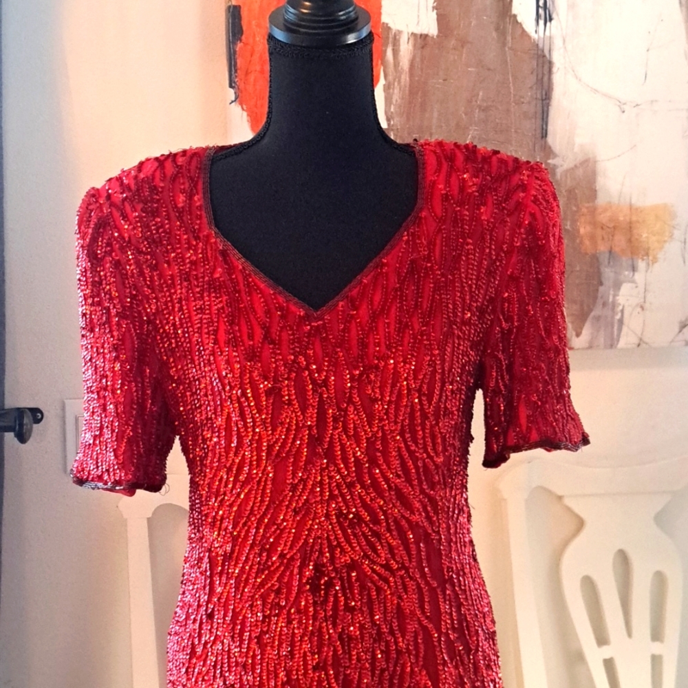Vintage 80's Mark and John 100% silk beaded party dress in vintage size large.